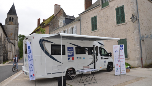 Photographie illustrant le projet "Un camping-car pour rapprocher les services publics des habitants"