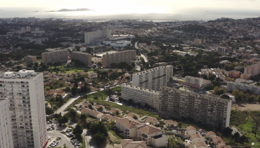 Photographie illustrant le projet "Association Avec Nous : Fabriques numériques des quartiers populaires"